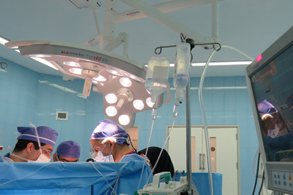 آشنایی کلی با خدمات درمانی و فرایندهای مراقبتی